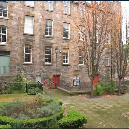 Jewel Of Royal Mile Apartment Edinburgh Buitenkant foto